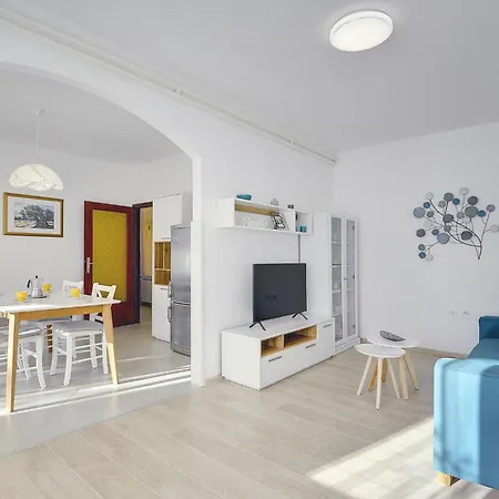 Ideal For Families With Pets Pula