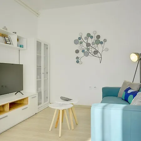 Apartment Ideal For Families With Pets *