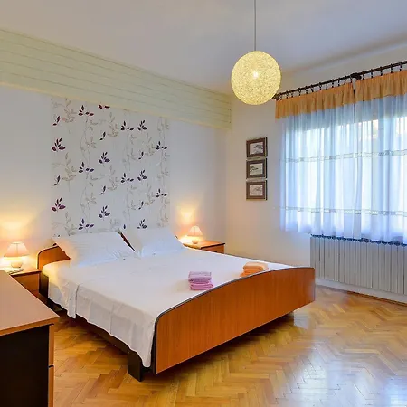 Ideal For Families With Pets Pula